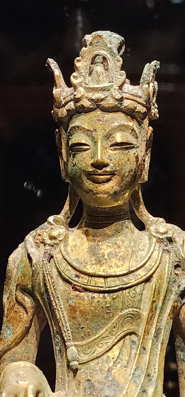 호암미술관. 백제금동상.jpg